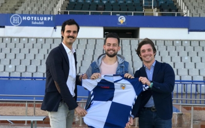 Antonio Romero, entre Bruno Batlle i Jose Manzanera, presentant l'acord de renovació | CES